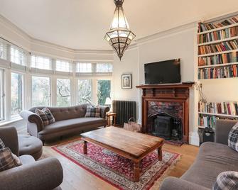 Group Holiday homes on the edge of the Peak District - Matlock Bath - Living room