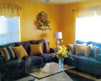 2 bedrooms 1 bathroom luxury apartment - Enid - Living room