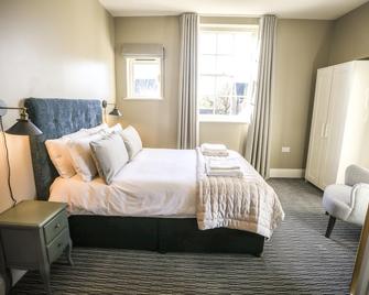 The Lazy Goose - Coffee House & Bedrooms - Stonehouse - Schlafzimmer
