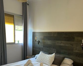 Hostal El Pinar - Montecorto