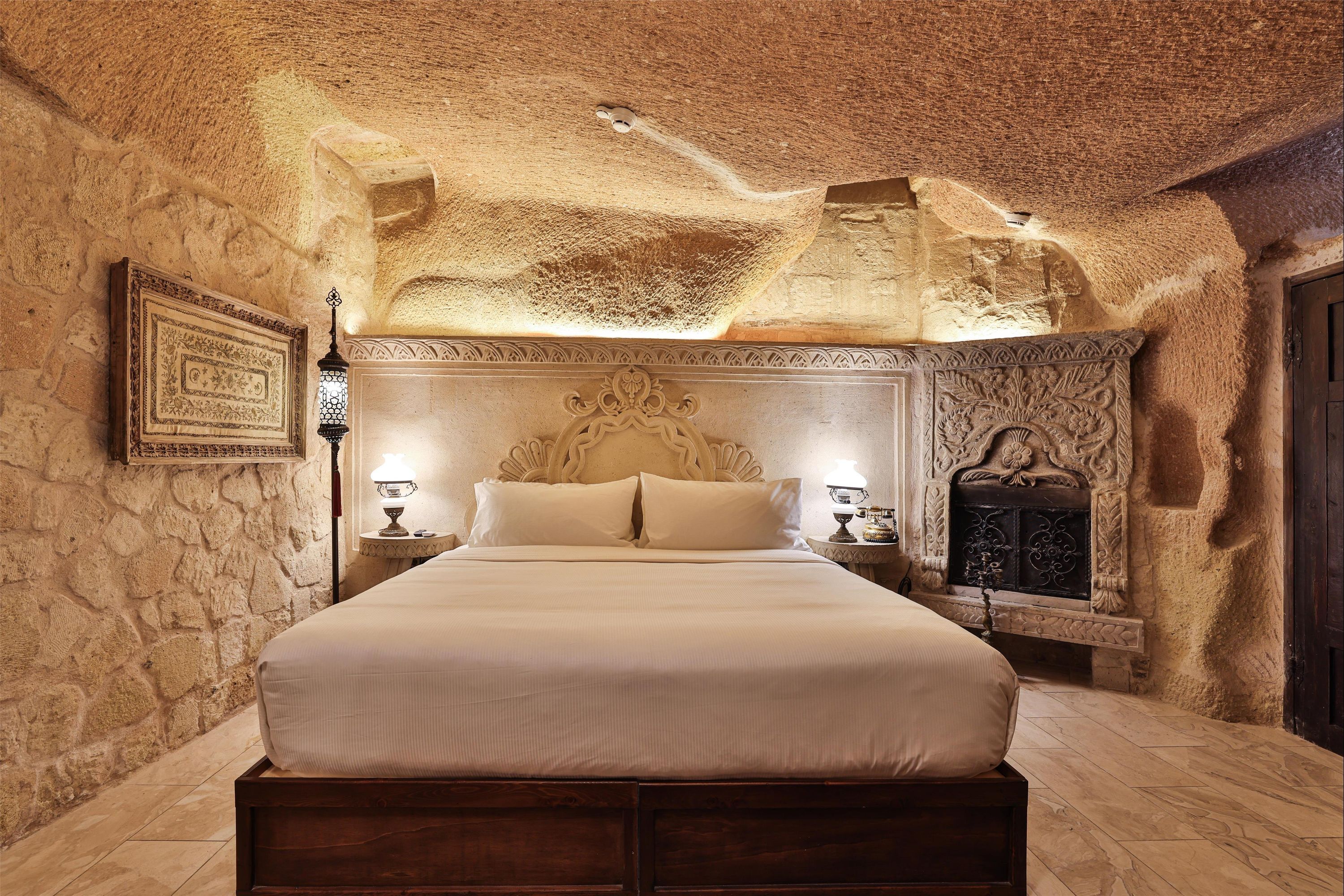 Elika Cave Suites Cappadocia, Curio Collection by Hilton - Nevşehir - Bedroom
