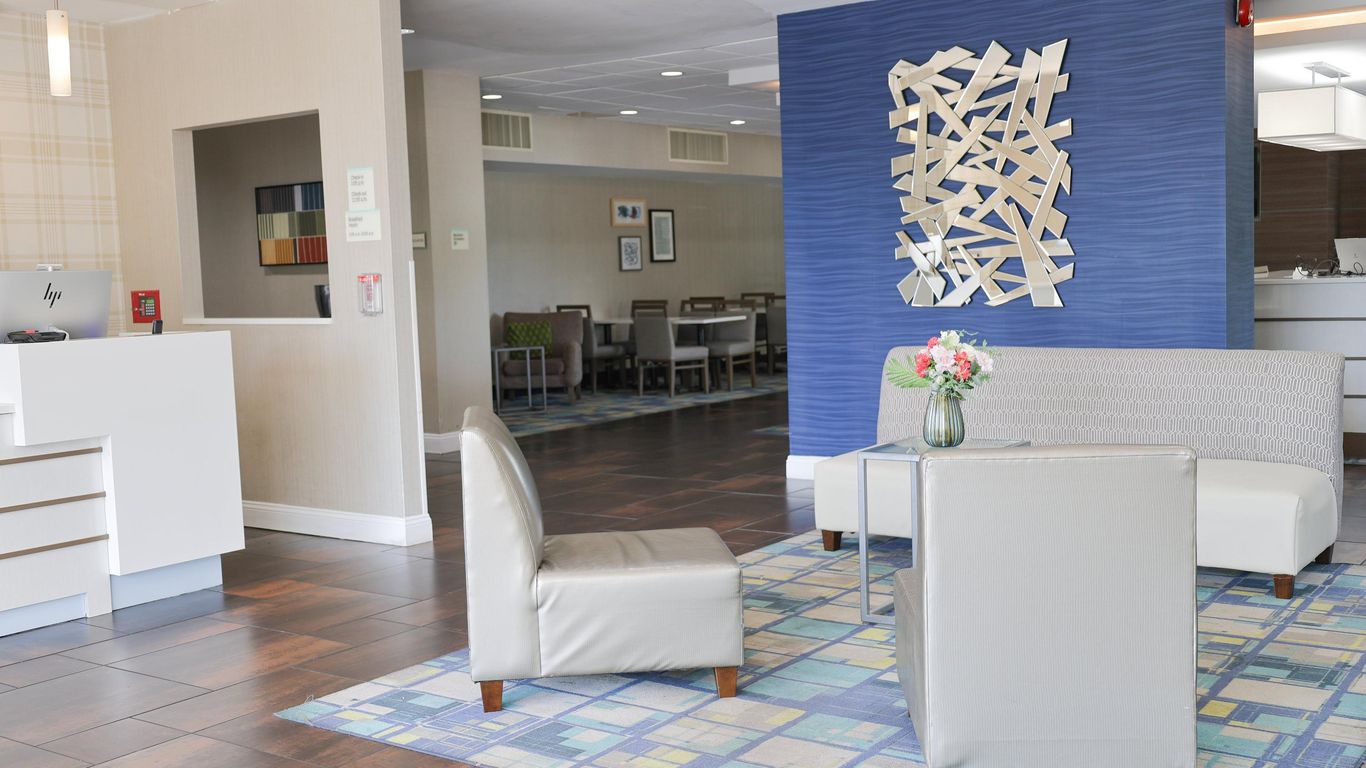 Garner Hotel Glen Burnie Bwi Airport Area By IHG