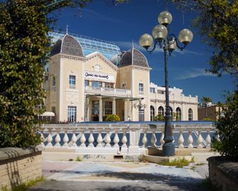 Casino Hôtel des Palmiers - Hyerès - Edificio
