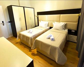 فندق فيلا إي آرتي سيتي سنتر - تيرانا - غرفة نوم