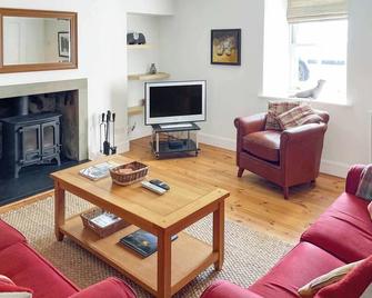 2 bedroom accommodation in Fortrose - Fortrose - Living room