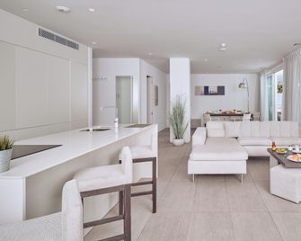 Hotel Baobab Suites - Adeje