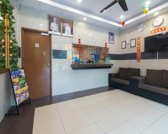 Kampar Times Inn Hotel - Kampar - Front desk