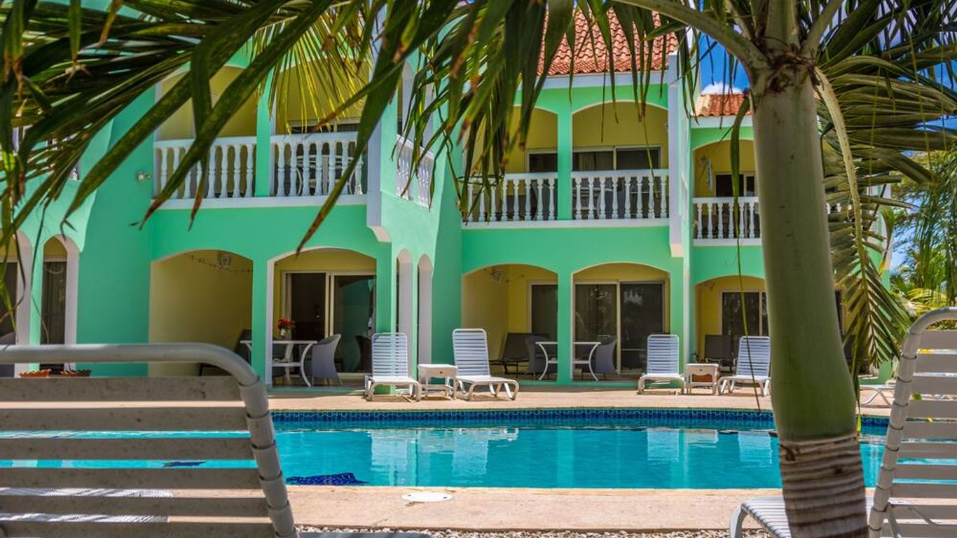 Coral Paradise Resort