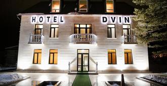 Hotel Dvin - Pavlodar - Edificio