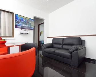 Modern apartment with A/C excellent location - Cali - Sala