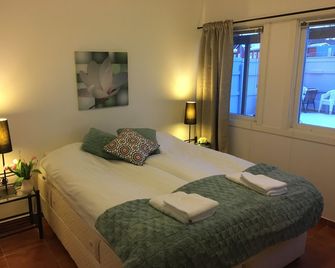Mälarö Hotell - Ekerö - Habitación