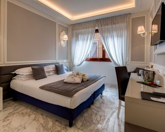 Grande Albergo Roma - Plasencia - Habitación