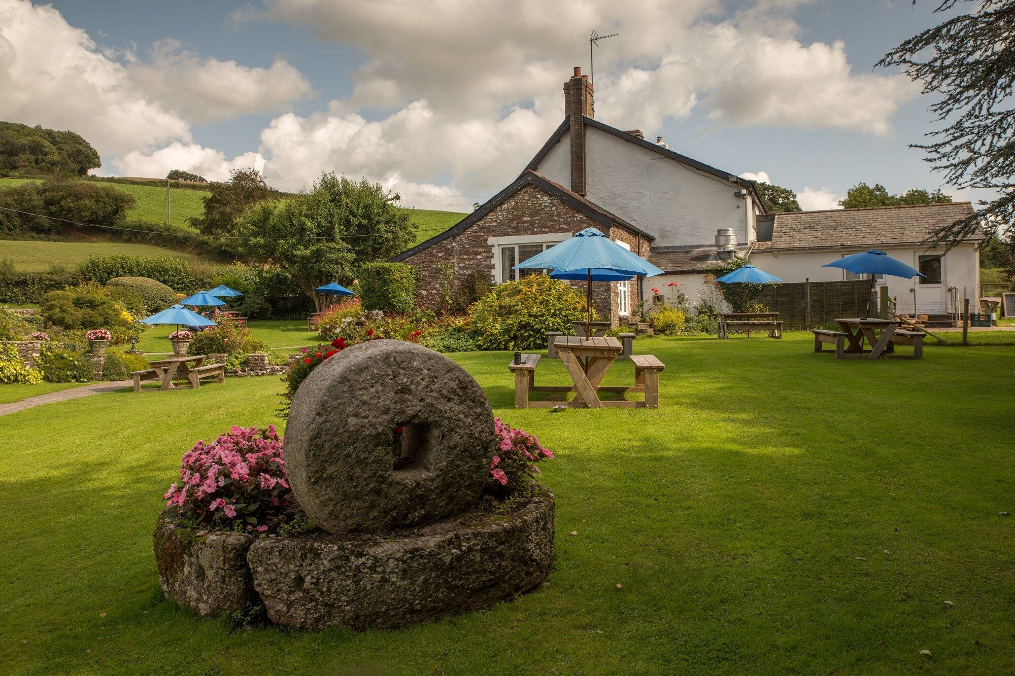 The Greyhound Inn and Hotel - Usk