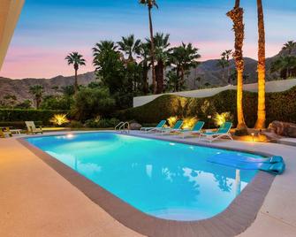 Palm Springs Style Permit# 2875 - Palm Springs - Pool