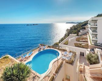 فندق More - دوبروفنيك - حوض السباحة