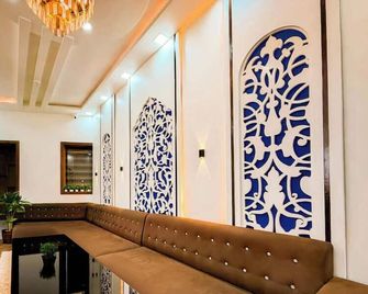 Hotel Shri Radha Orchid Barsana - Barsāna - Lounge