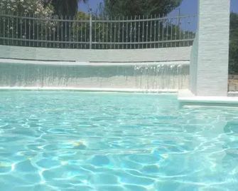 Luconi Affittacamere - Jesi - Piscina