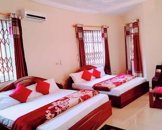Room in Apartment - Renajoe Ejisu-Kubease - Kumasi - Bedroom