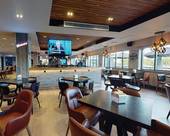 Village Hotel Nottingham - Nottingham - Restaurant