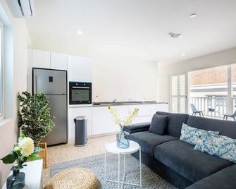 Boutique Homes Willemstad City Centre - Willemstad - Pokój dzienny