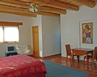Casita Seco: Casita Close To Town Of Taos & Taos Ski Area - Arroyo Seco - Bedroom