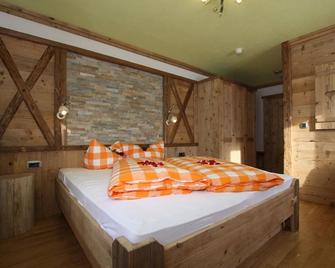 Hotel Humlerhof - Gries am Brenner - Bedroom