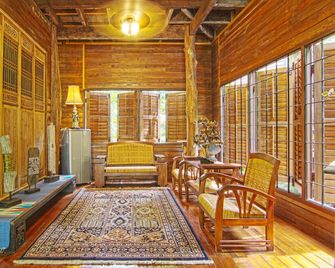 Fig Tree Hills Resort - George Town - Living room