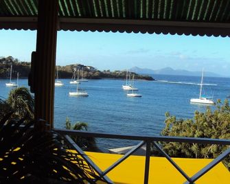 Barefoot Suites - Arnos Vale - Balcony