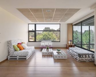 Exe Via Argentum - Silleda - Wohnzimmer