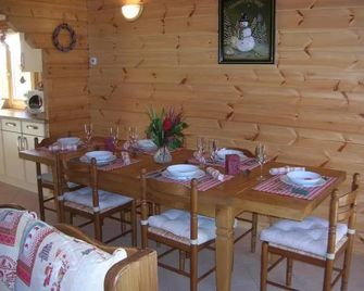Chalet Les Ecureuils - Saint-Nabord - Essbereich