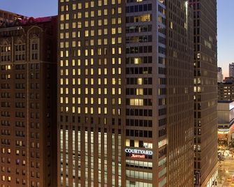 Courtyard by Marriott Chicago Downtown/Magnificent Mile - Chicago - Edificio