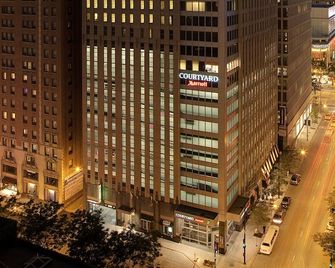 Courtyard by Marriott Chicago Downtown/Magnificent Mile - שיקאגו - בניין