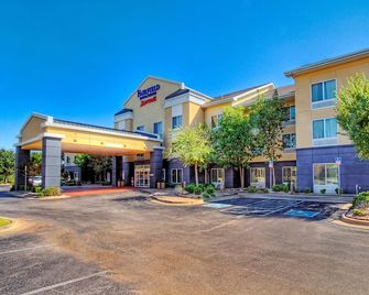 Fairfield Inn and Suites by Marriott Edmond - Edmond - Edificio
