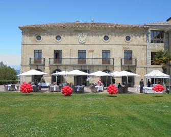 Parador De Argomaniz - Argómaniz - Edificio