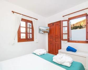 Lindian Polis - Lindos - Bedroom