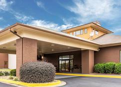 Quality Suites Convention Center - Hickory - Bâtiment