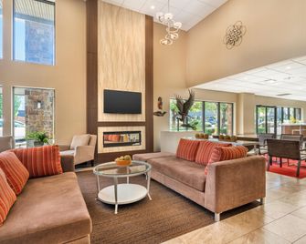 Best Western Plus Burnaby Hotel - Burnaby - Aula