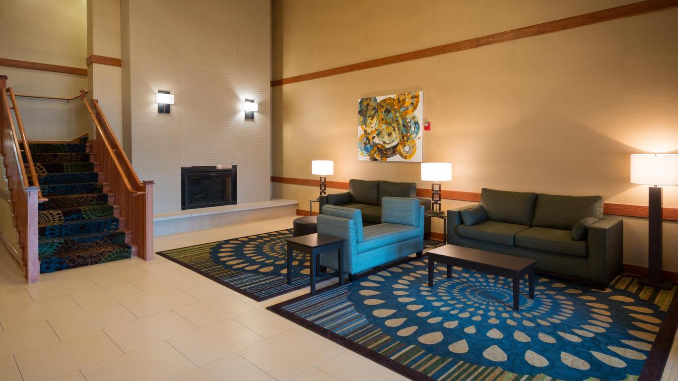 Holiday Inn Express & Suites Chicago West-Roselle By IHG