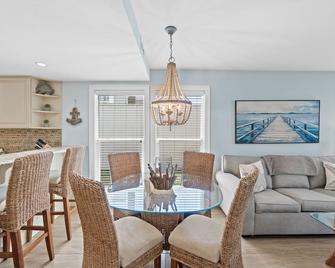 Bahama West by Panhandle Getaways - Sunnyside - Dining room