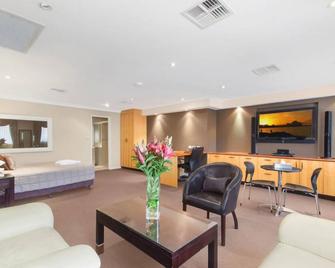 Checkers Resort & Conference Centre - Sydney - Schlafzimmer