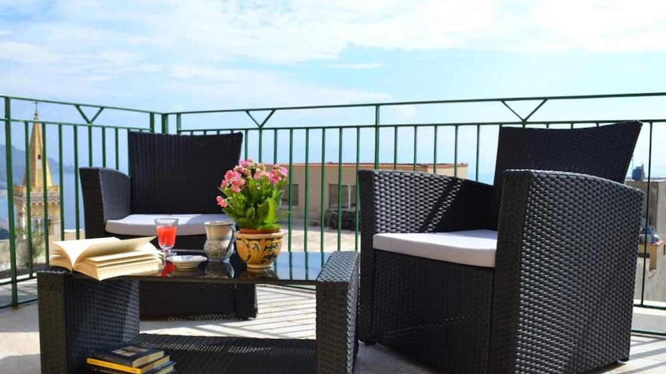 Tauromenion Guest House