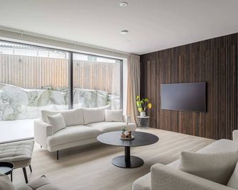 Architect-Designed Luxury Villa with Pool & Sauna - Stockholm
