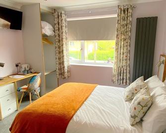 Orchard House - Swindon - Bedroom