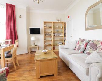 The Nook - Tywyn - Living room