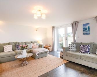 Atlantic Cottage - Delabole - Sala de estar