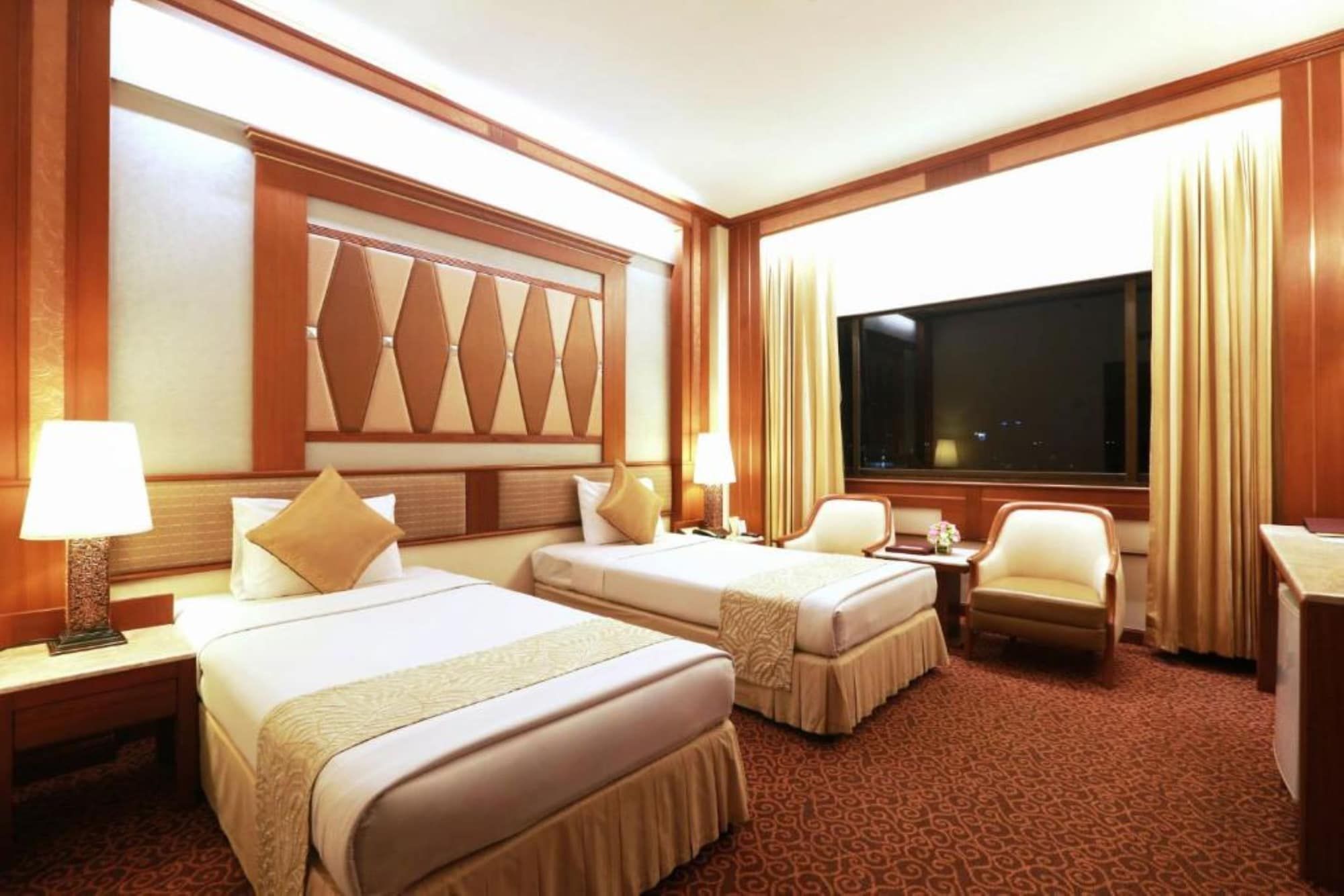 Asia Hotel Bangkok - בנגקוק