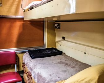 Rail Hotel - גאלבסטון - חדר שינה