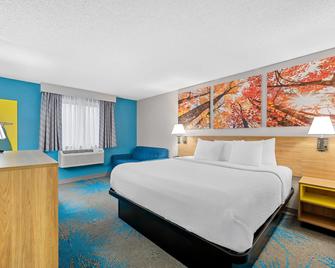 Days Inn by Wyndham Brunswick Bath Area - Brunswick - Slaapkamer