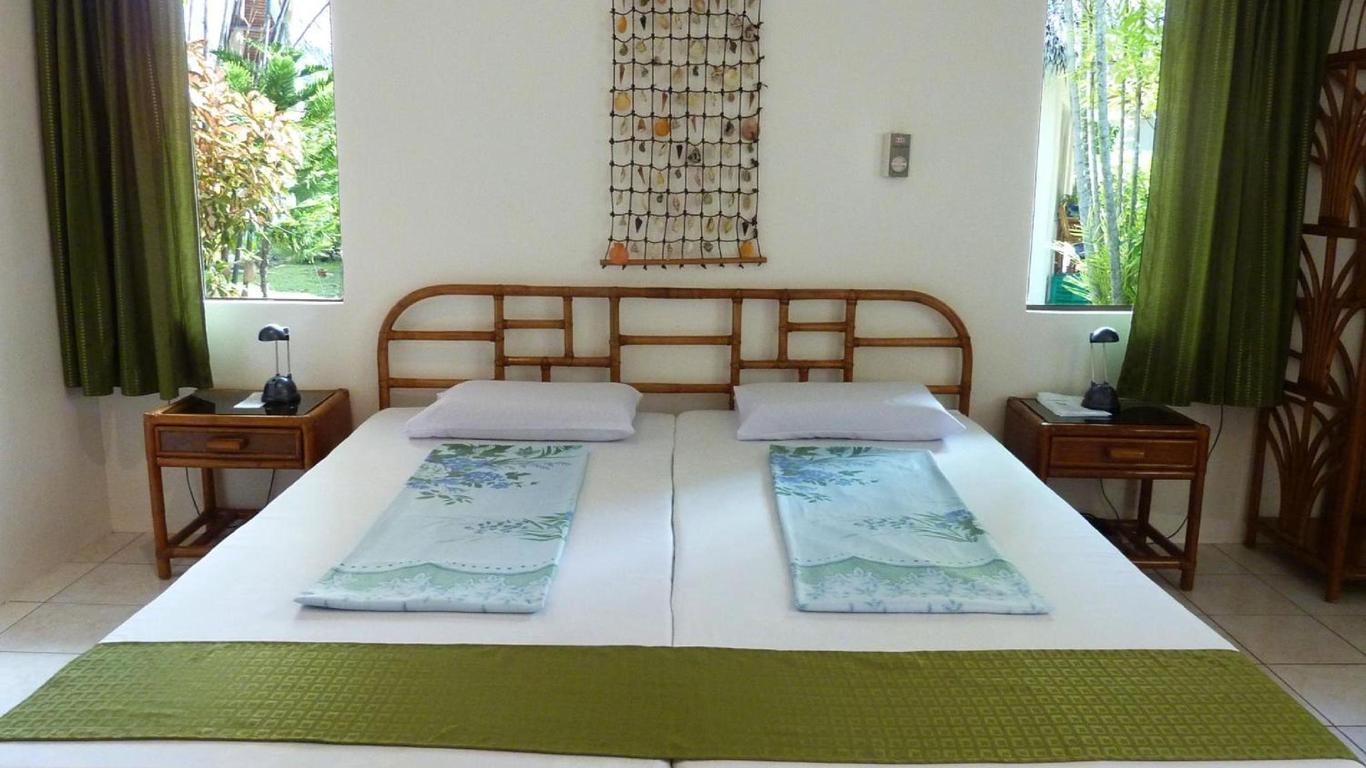 Marcosas Cottages Resort