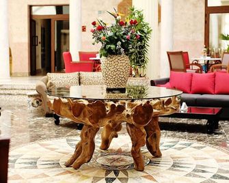 Hotel Julius - El Jem - Lobby